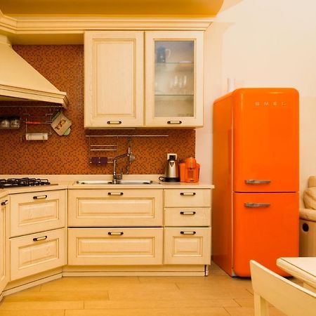 Alessandria Central Apt 10Min Walk Central Station Luaran gambar