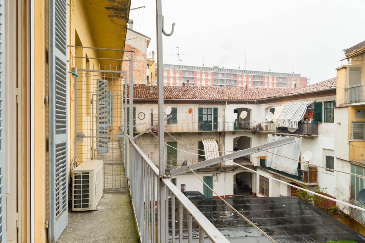 Alessandria Central Apt 10Min Walk Central Station Luaran gambar
